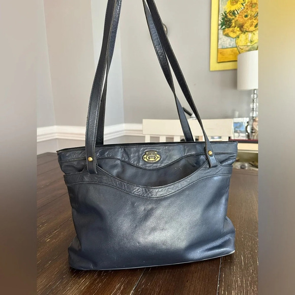 Vintage Etienne Aigner tote bag - Picture 11 of 16